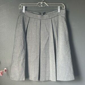 Brooks Brothers 346 Herringbone Pleated Skirt Petite 8P Gray Classic Career